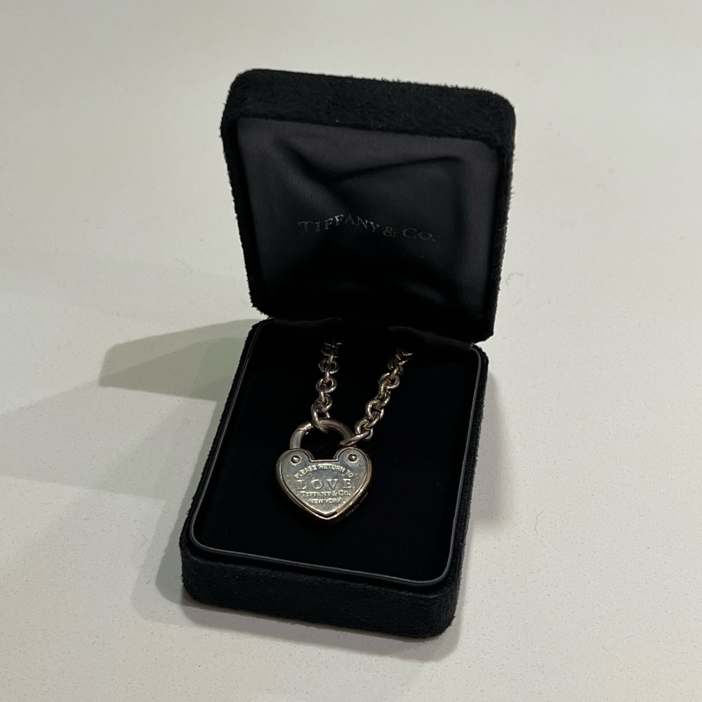 💎 Tiffany Sterling Silver Heart Lock Necklace - Picture 2 of 7